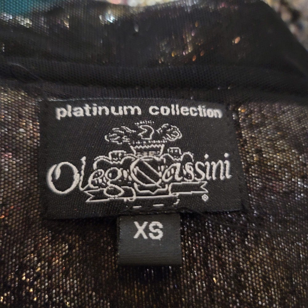 Oleg Cassini Platinum Collection Sequined Animal Print Top. Size XS. - Picture 8 of 12